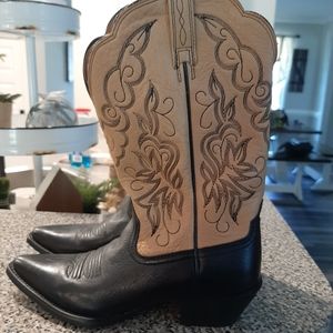 Women's Ariat boots